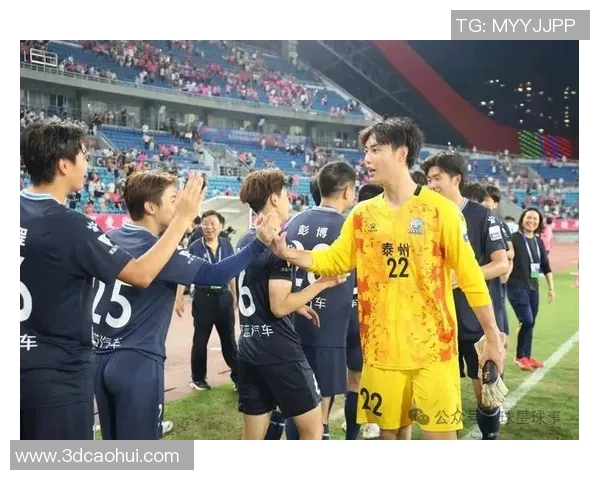 泰州队18岁门将戴曜城:点球大战毫不紧张 决赛无负担展现自信风采 泰州队18岁门将戴曜城:点球大战毫不紧张 决赛无负担展现自信风采